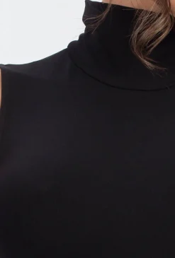 Czarna sukienka Sensual Golf