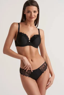 Delikatnie usztywniany biustonosz z haftem Marissa 01