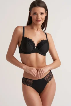 Delikatnie usztywniany biustonosz z haftem Marissa 01