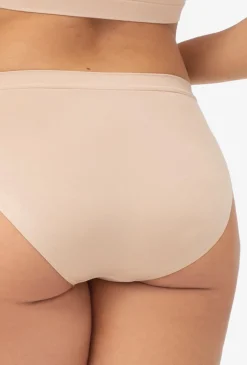 Majtki bezszwowe Bikini Basic