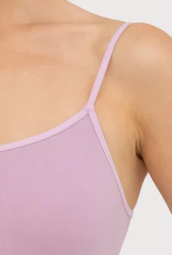 Top bezszwowy na cienkich ramiączkach Camisole