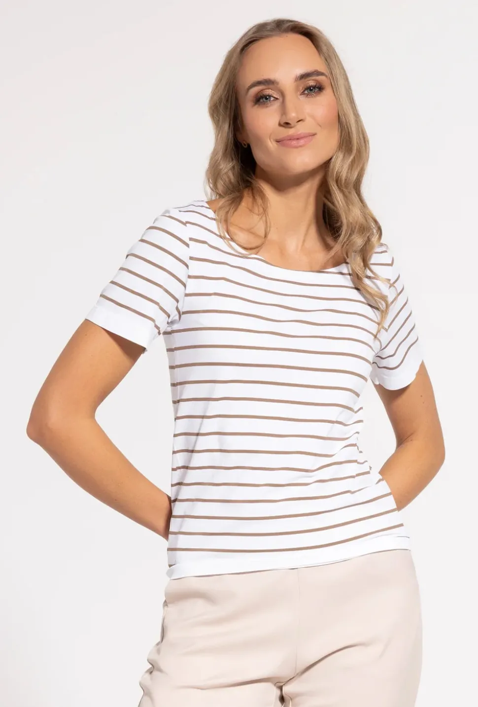T-shirt w paski Adrienne